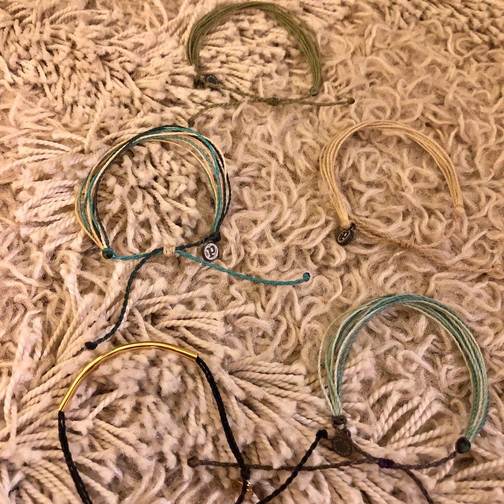 FIVE BRAND NEW PURA VIDA BRACELETS